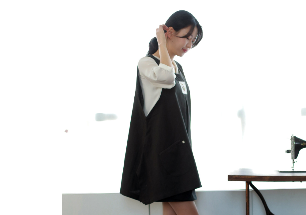 반팔 티셔츠 모델 착용 이미지-S7L20